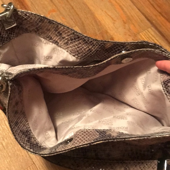 Michael Kors gray snakeskin hobo bag - Picture 5 of 8
